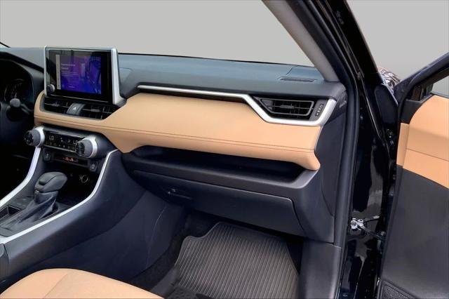 Certified Used 2025 ATTITUDE BLACK MC. Toyota  image 18