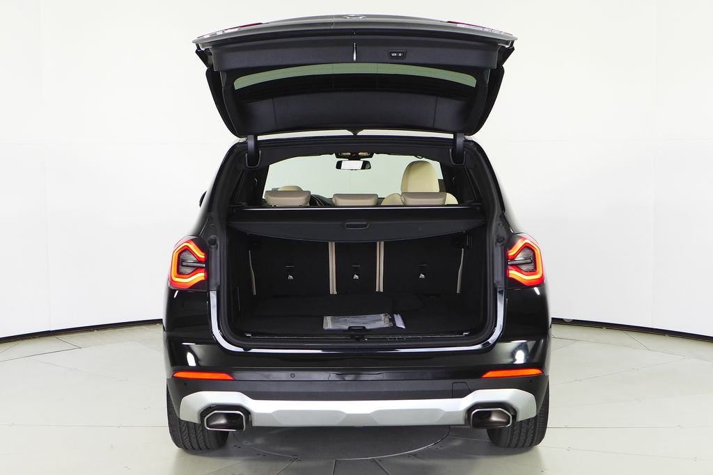 Used 2023 Jet Black BMW sDrive30i image 10