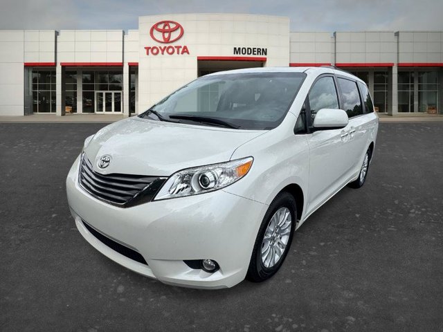 2017 Toyota Sienna XLE