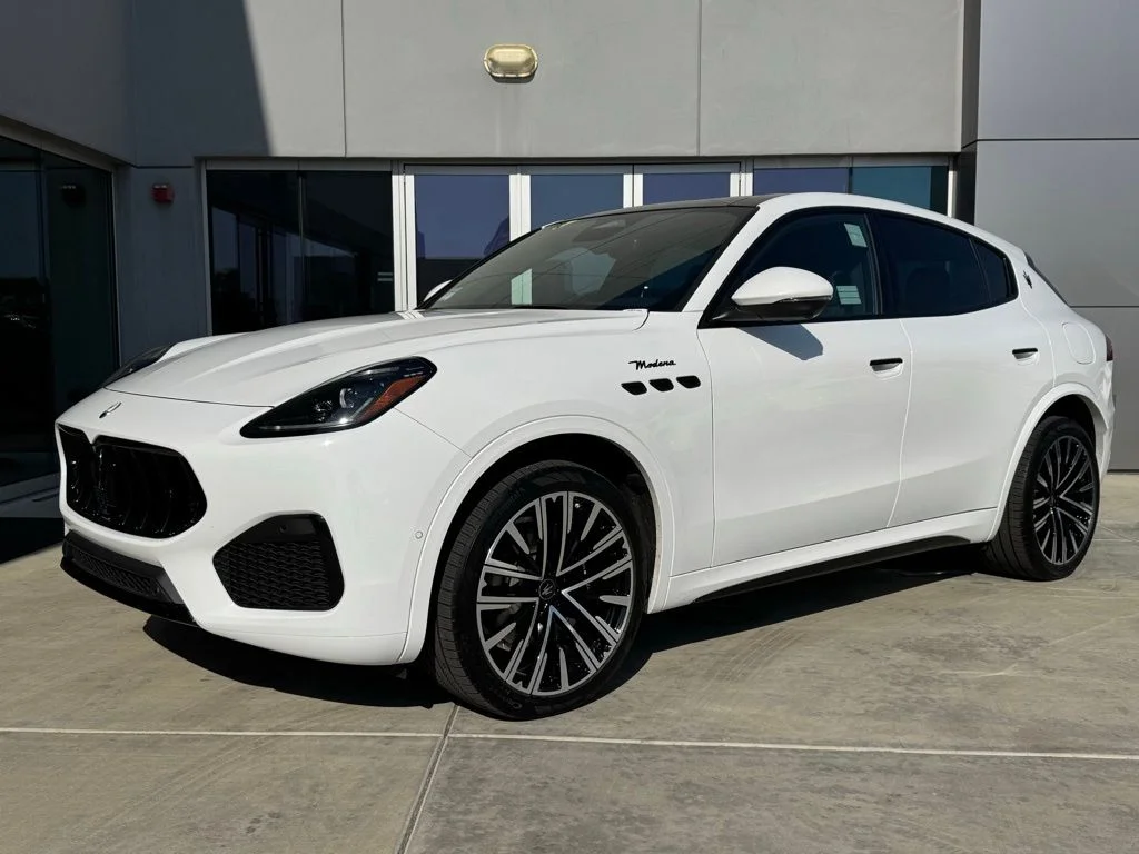 Used 2025 Bianco Maserati Modena image 4