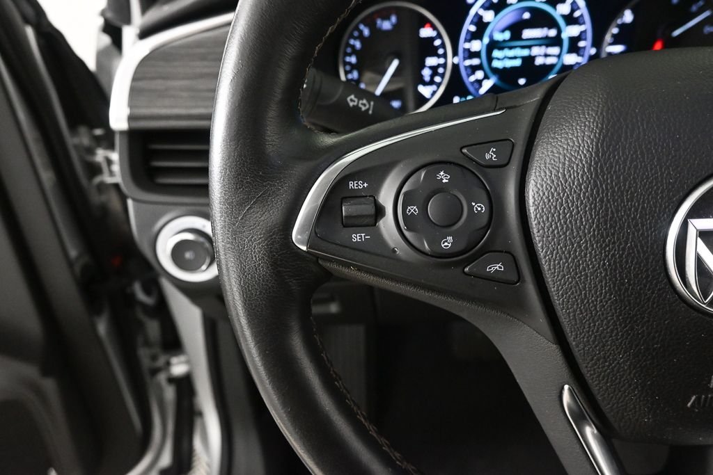 Used 2017 Silver Buick Premium I image 9