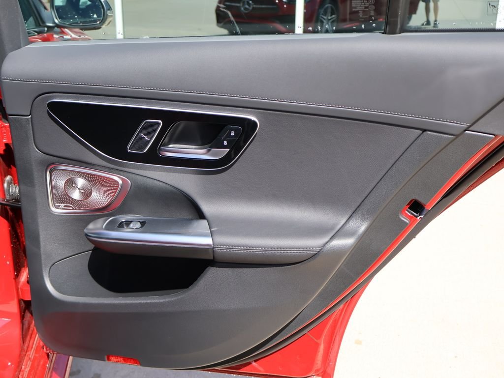 New 2026 MANUFAKTUR Patagonia Red Metallic Mercedes-Benz C 300 image 14