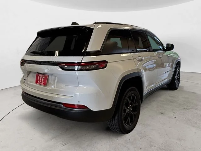 New 2026 Bright White Jeep LAREDO ALTITUDE 4X4 image 6