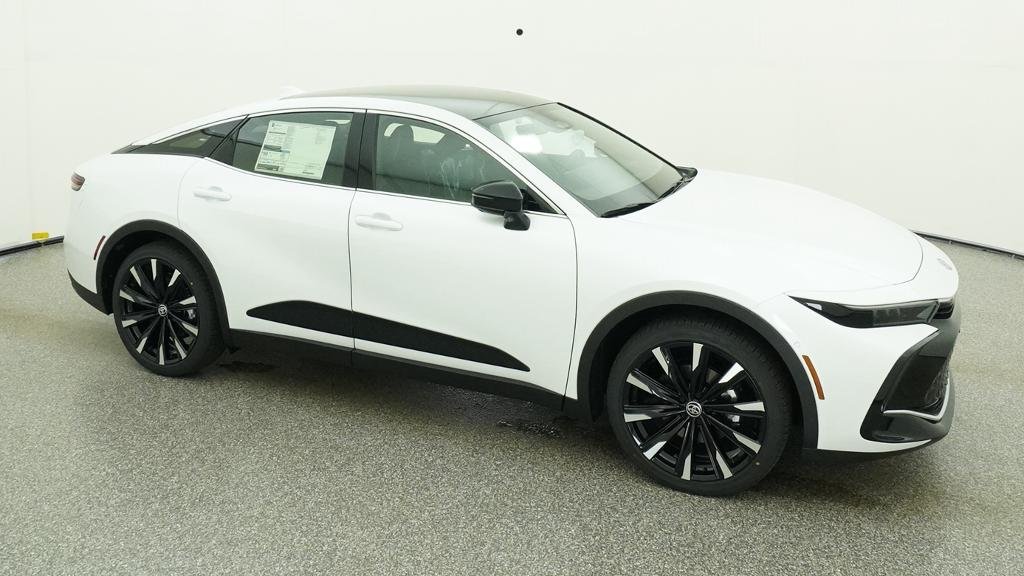 New 2026 Oxygen White Toyota Platinum image 13