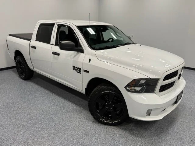 Used 2019 White Ram Express image 29