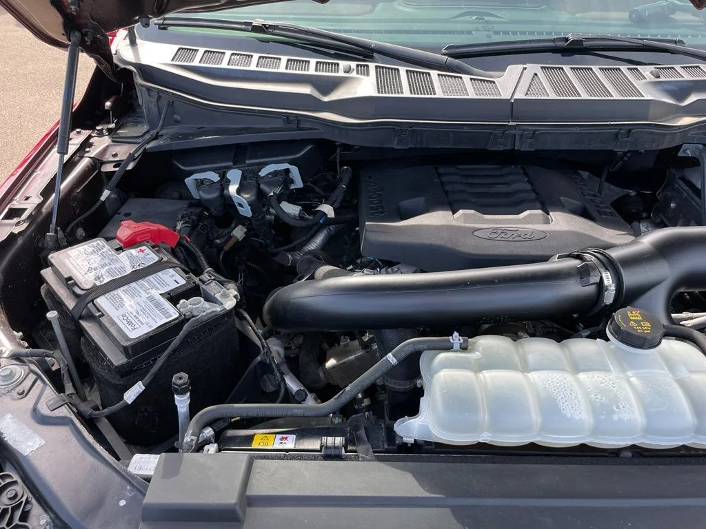 Used 2023 Red Ford Lariat image 37