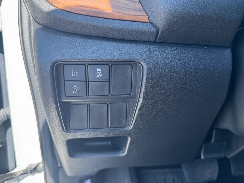 Used 2021 White Honda EX image 19