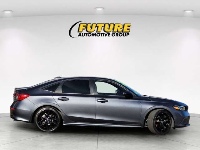 Used 2024  Honda Sport image 3