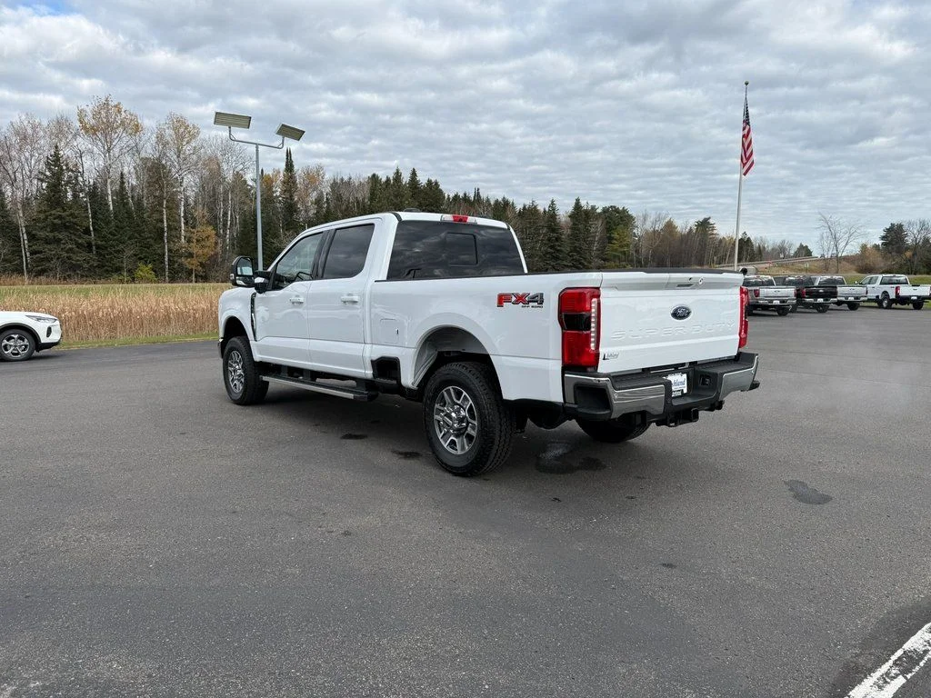 2026 Ford F-350 Super Duty Lariat - Photo 6