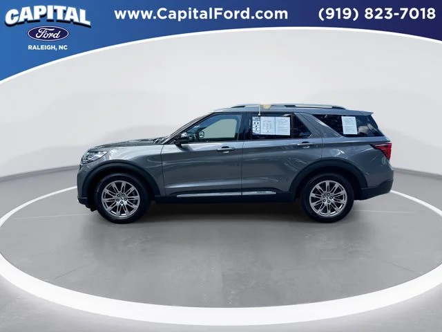 Used 2025 Gray Ford Platinum image 5
