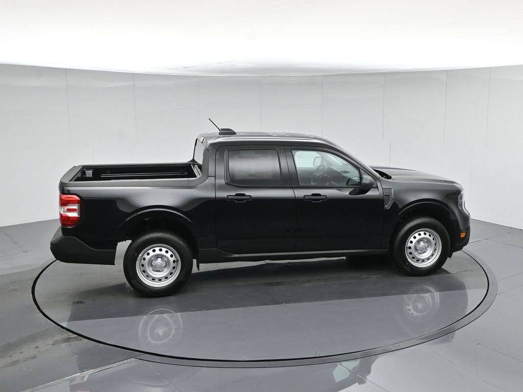 New 2026 Shadow Black Ford XL image 39