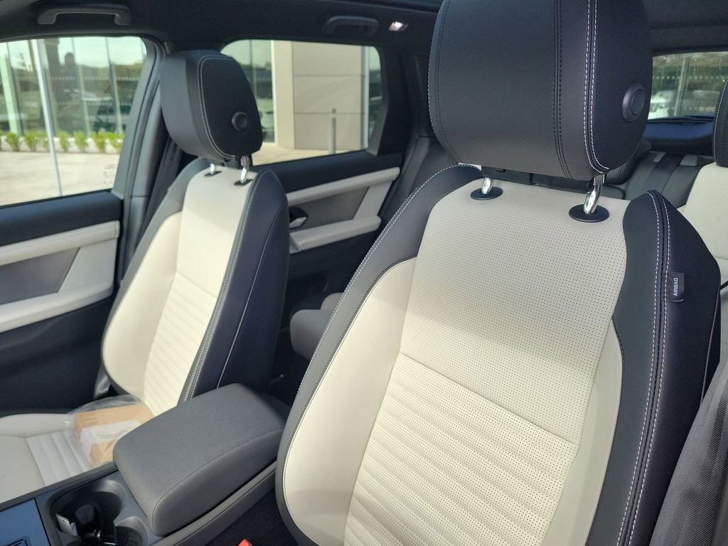 2025 Land Rover Discovery Sport Dynamic SE - Photo 26