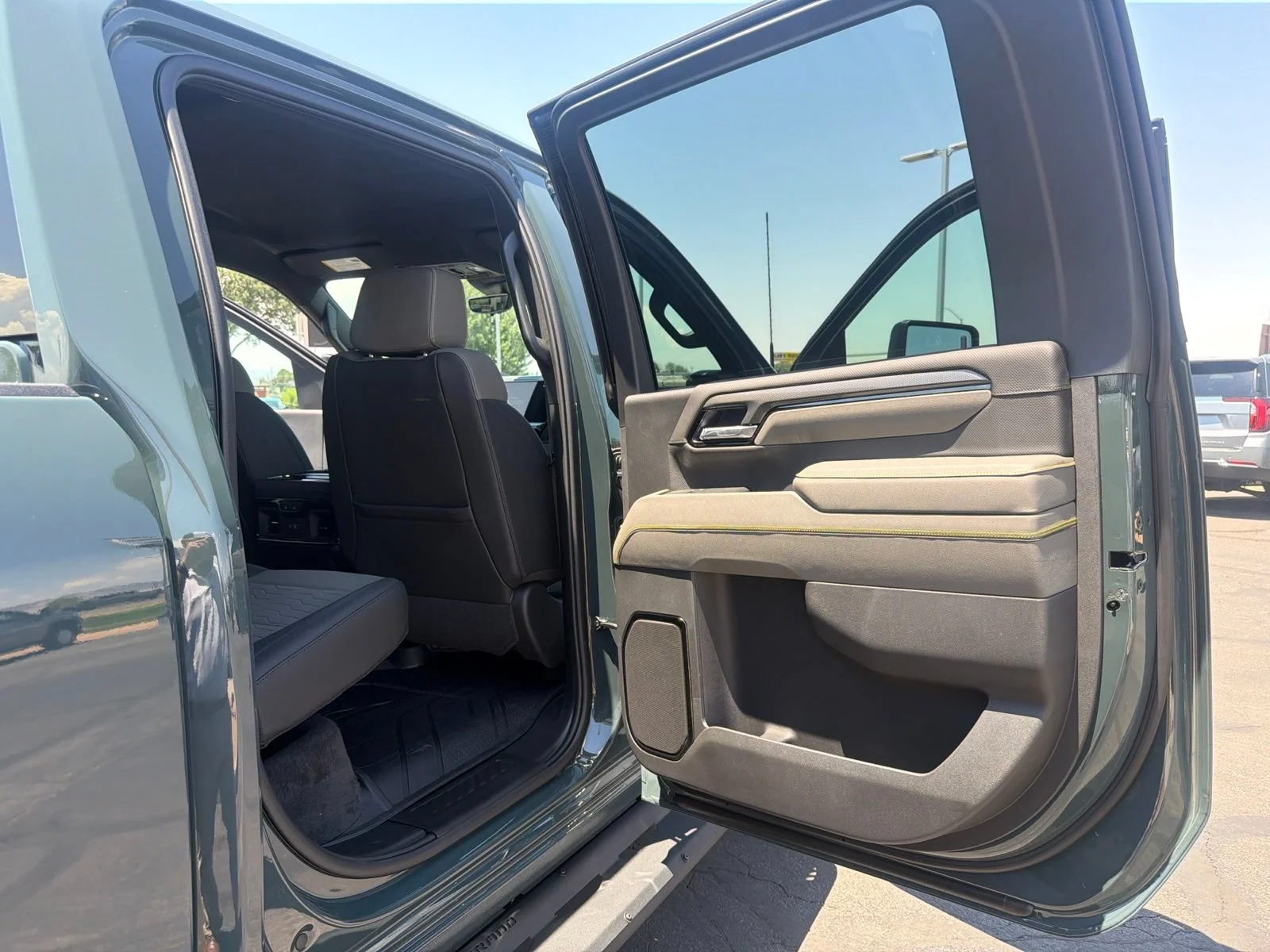 2026 Chevrolet Silverado 2500 HD ZR2 - Photo 34