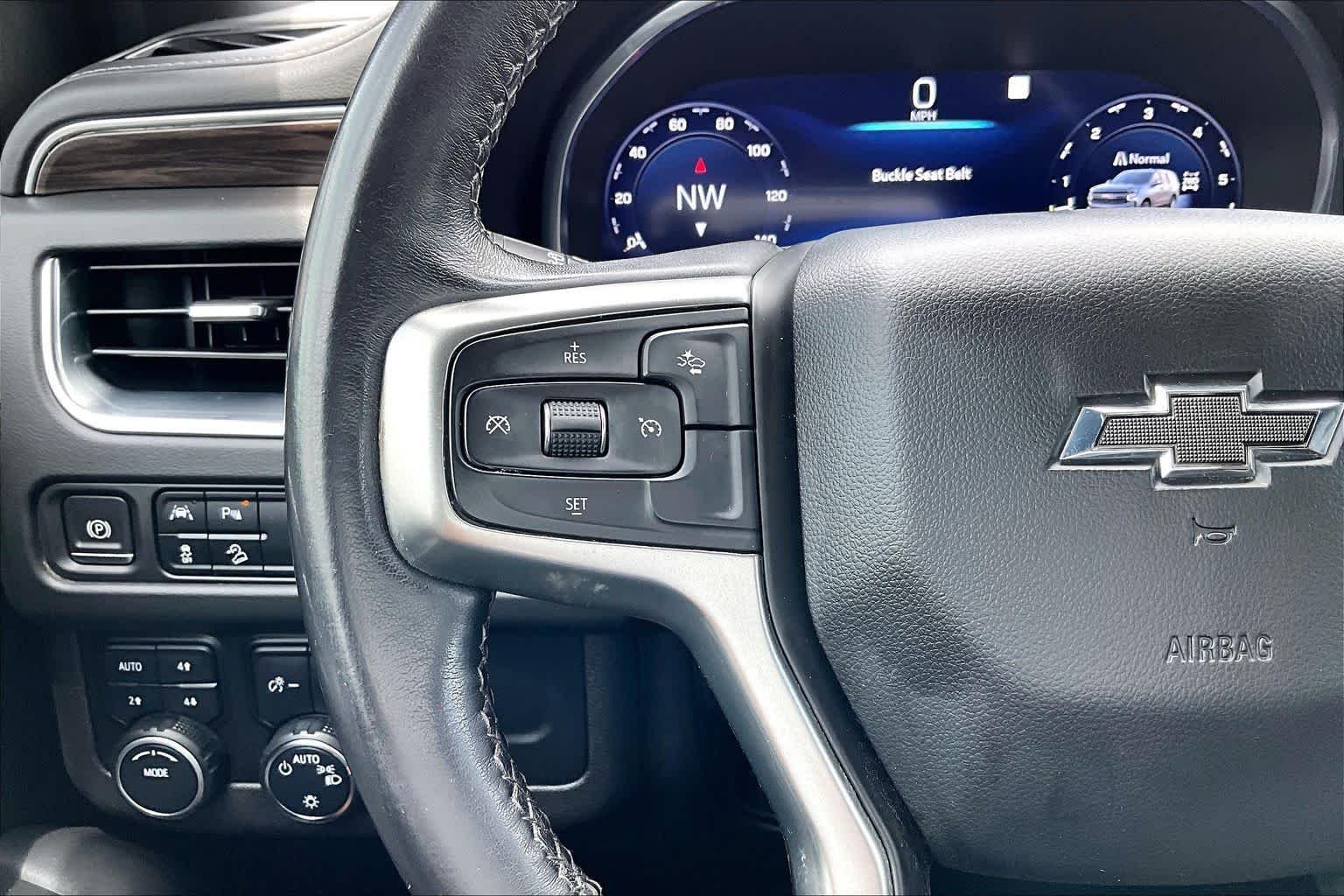 Used 2022 Summit White Chevrolet Z71 image 24