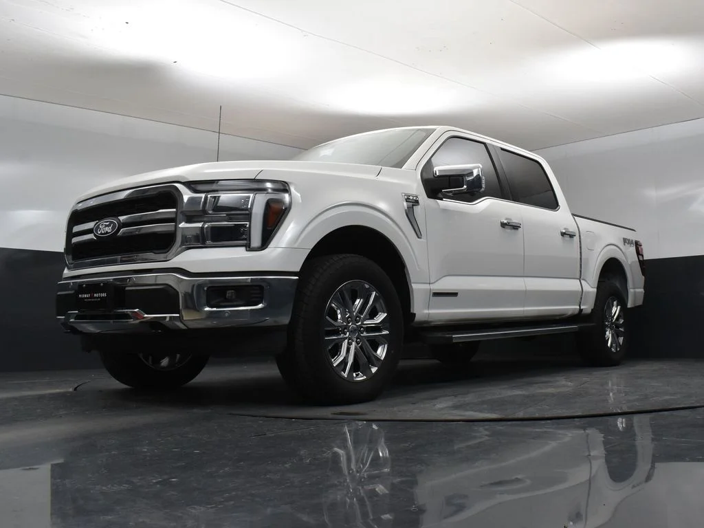 New 2025 White Ford Lariat image 34