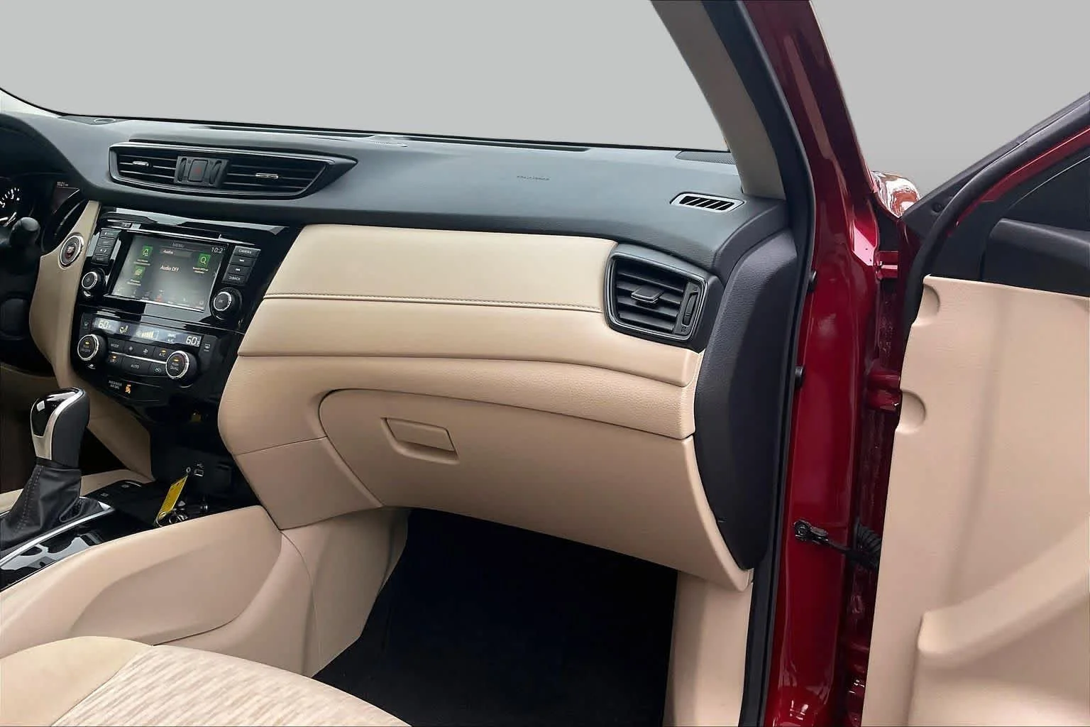 Used 2020 Scarlet Ember Tintcoat Nissan SV image 18