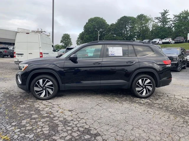 Used 2025  Volkswagen 2.0T SE w/Technology image 5