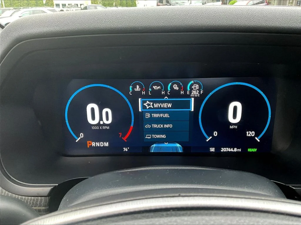 Used 2022 Gray Metallic Ford Platinum image 16