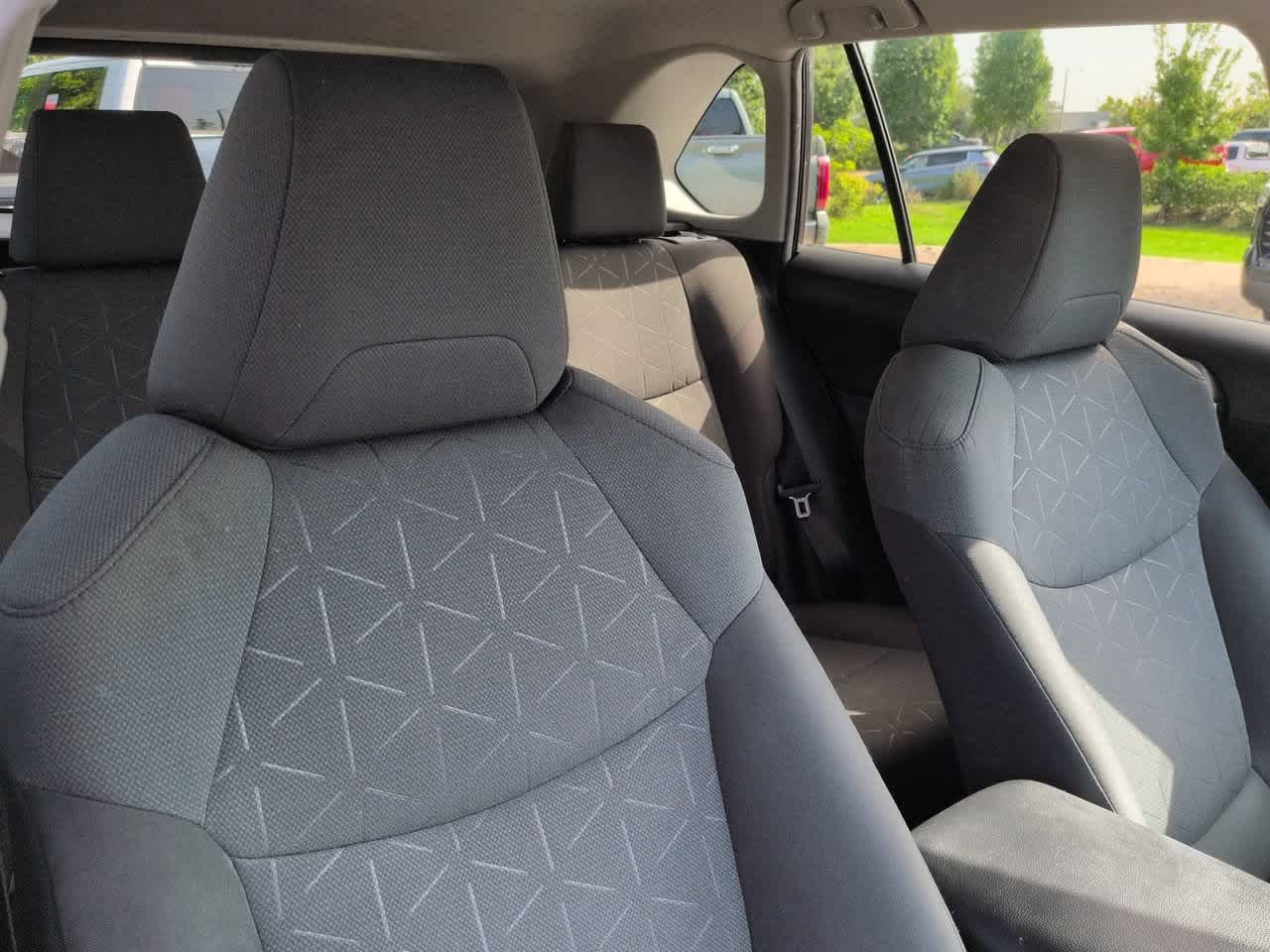 Used 2020 Magnetic Gray Metallic Toyota XLE image 7