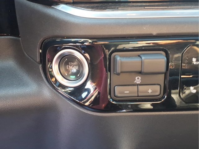 Used 2025 Radiant Red Tintcoat Chevrolet LT Trail Boss image 9