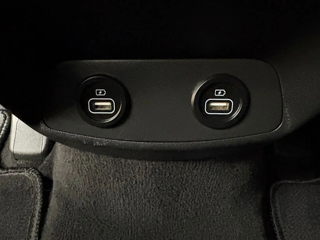 Used 2023 Black Hyundai SE image 36