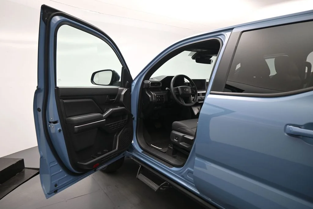 Used 2026 Blue Toyota SR5 image 8