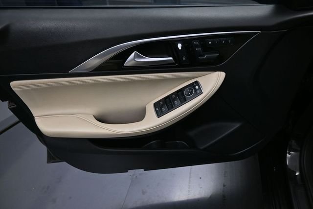 Used 2019 Black INFINITI LUXE image 17