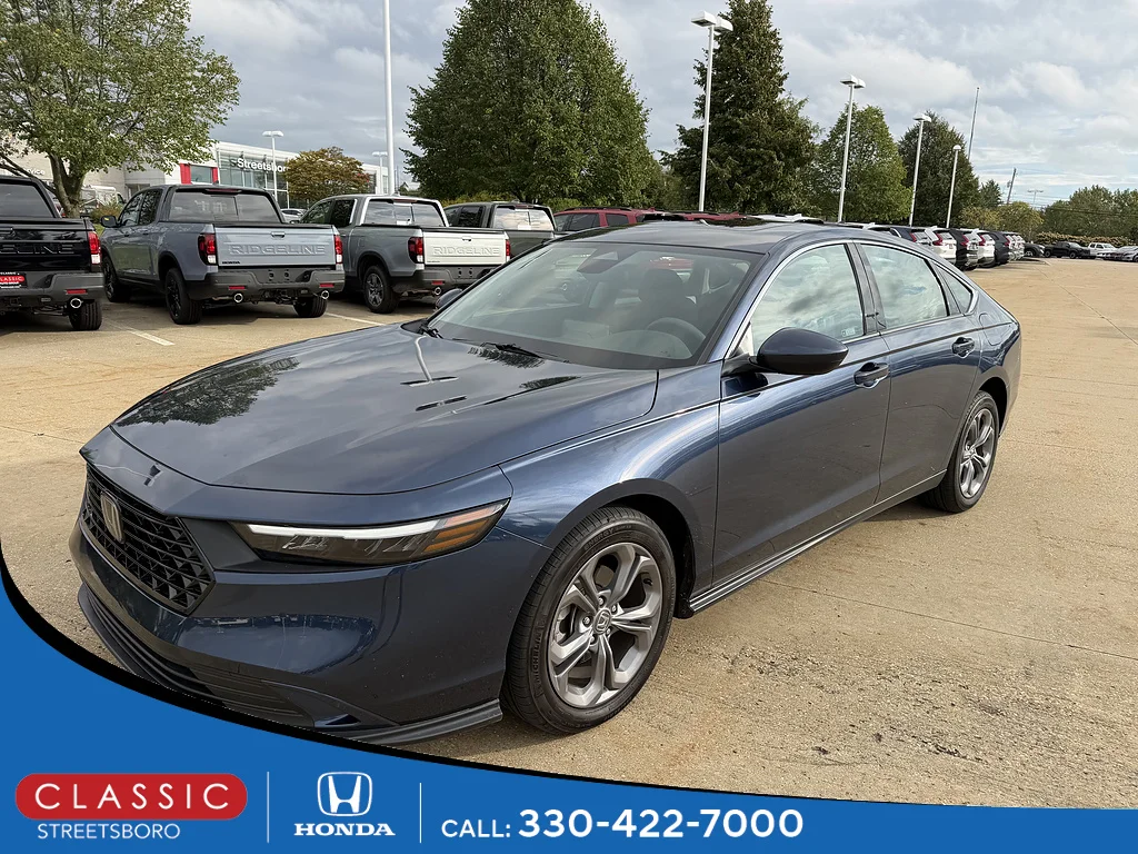 Used 2024 Canyon River Blue Metallic Honda EX image 1