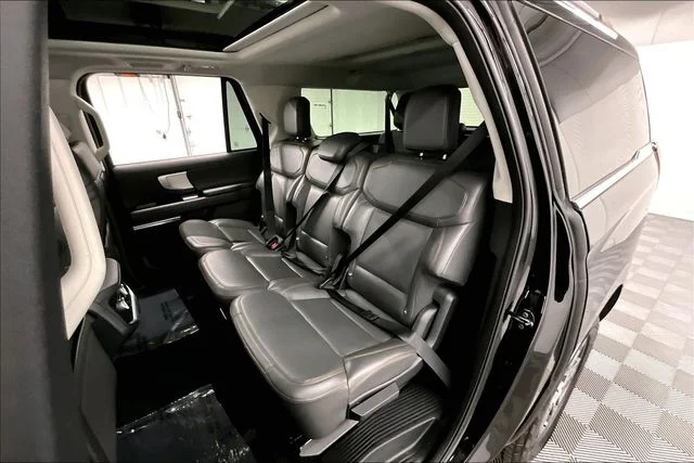 2025 Ford Expedition Active - Photo 25