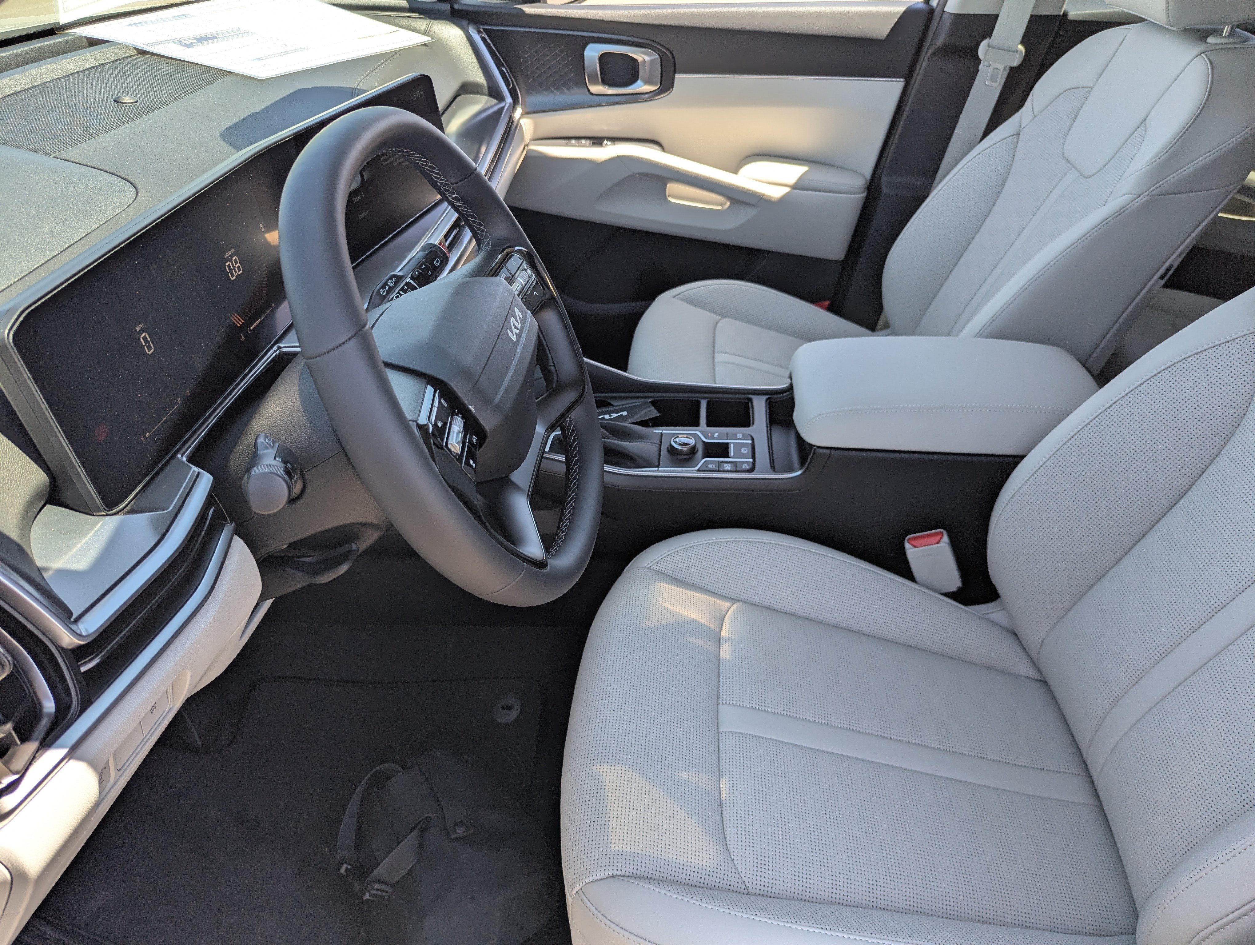 New 2026 Wolf Gray Kia S image 17