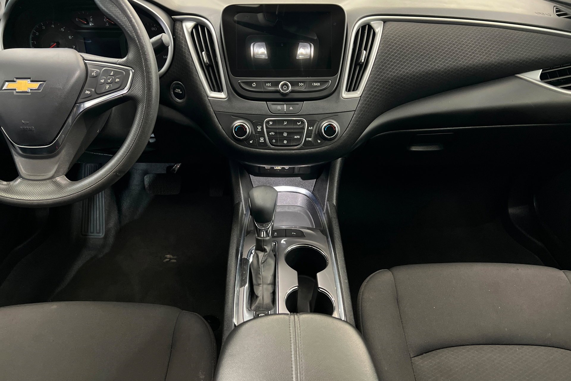 2024 Chevrolet Malibu 1LT - Photo 14