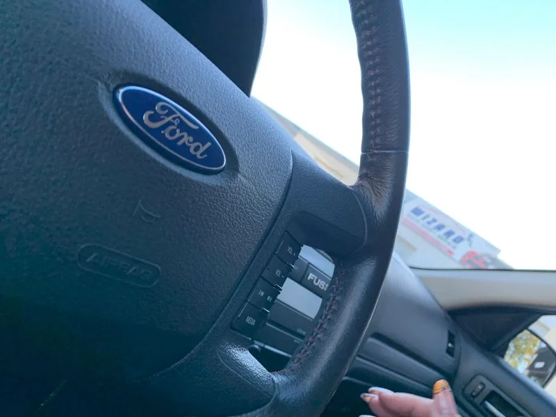 Used 2007 Gray Ford SE Sedan 4D image 27