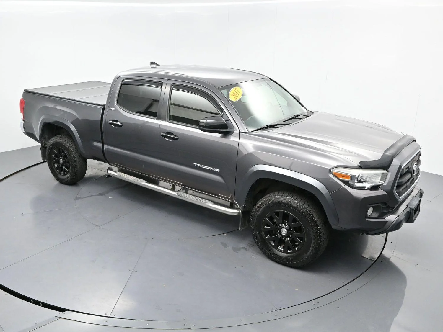 Used 2017 Magnetite Gray Metallic Toyota SR5 image 34
