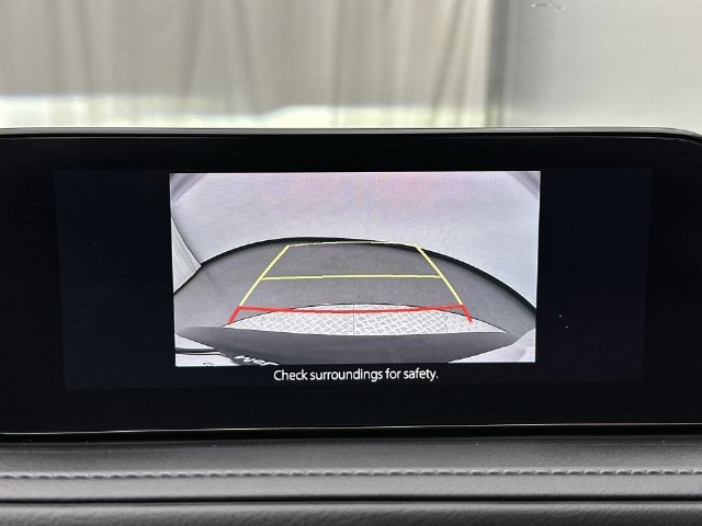 Used 2021 White Mazda Preferred image 17