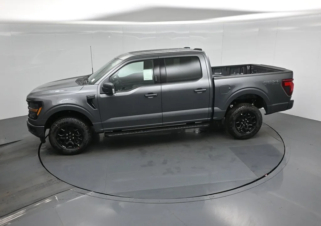 New 2026 Carbonized Gray Metallic Ford XLT image 41