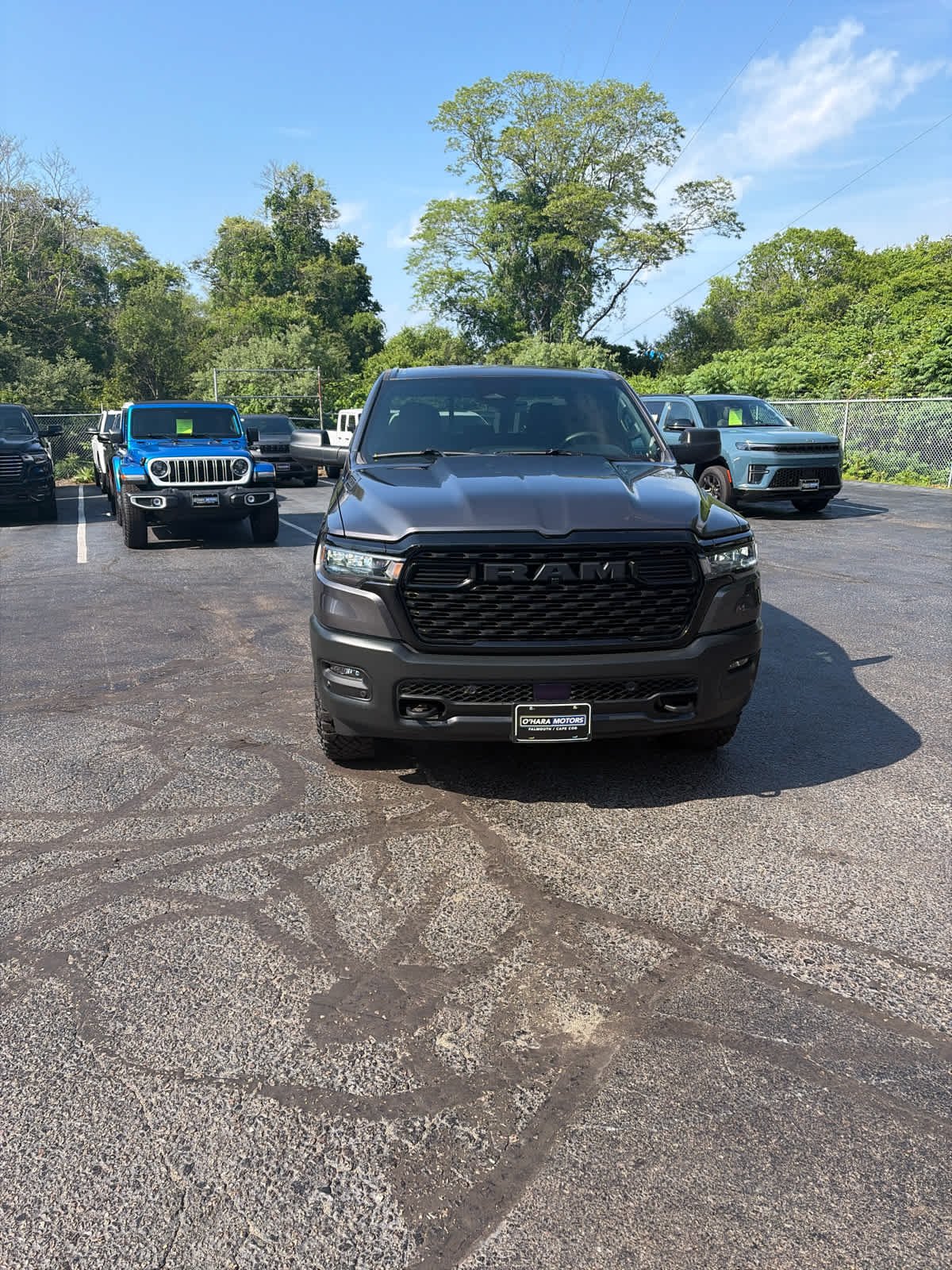 New 2026 Granite Crystal Metallic Clear-Coat Exterior Paint RAM Warlock image 2