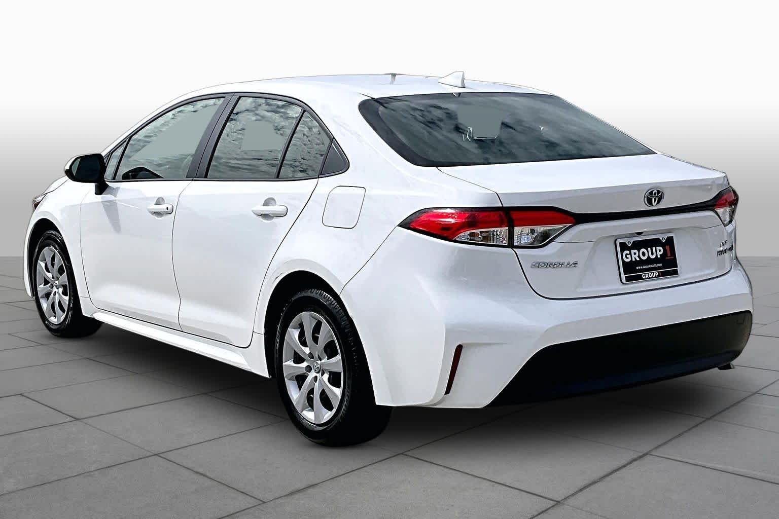 Used 2024 Ice Cap Toyota Hybrid LE image 11