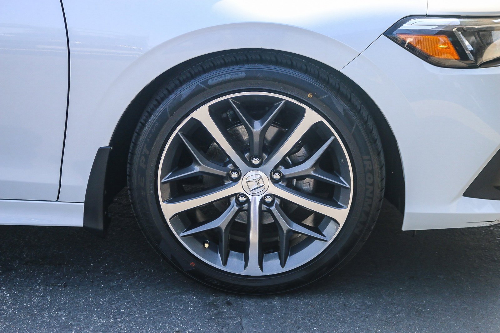 2022 Honda Civic Touring - Photo 11