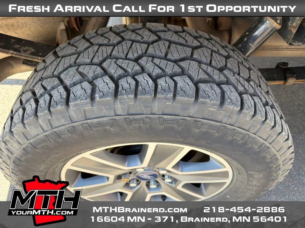 Used 2016 White Ford XLT image 6