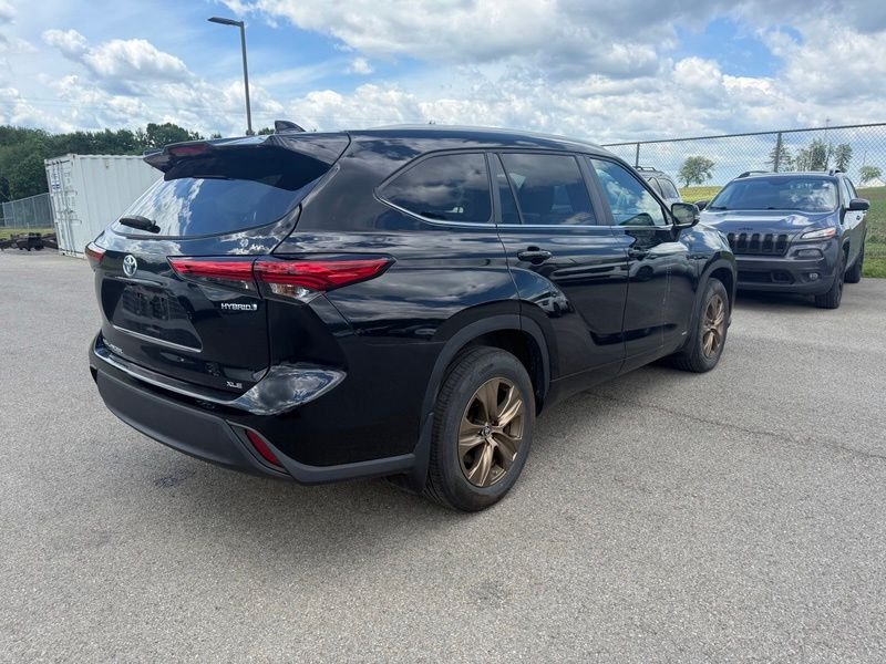 Used 2023 Black Toyota Bronze Edition image 6
