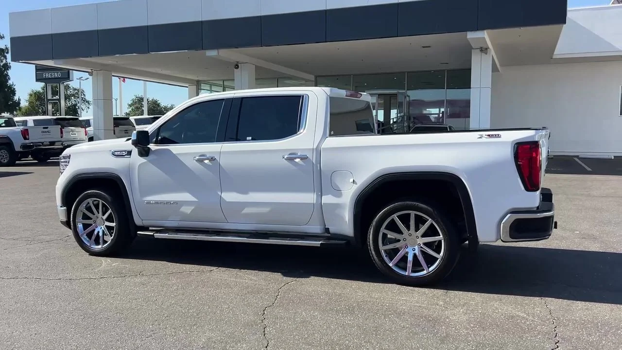Used 2022 Summit White GMC SLT image 54