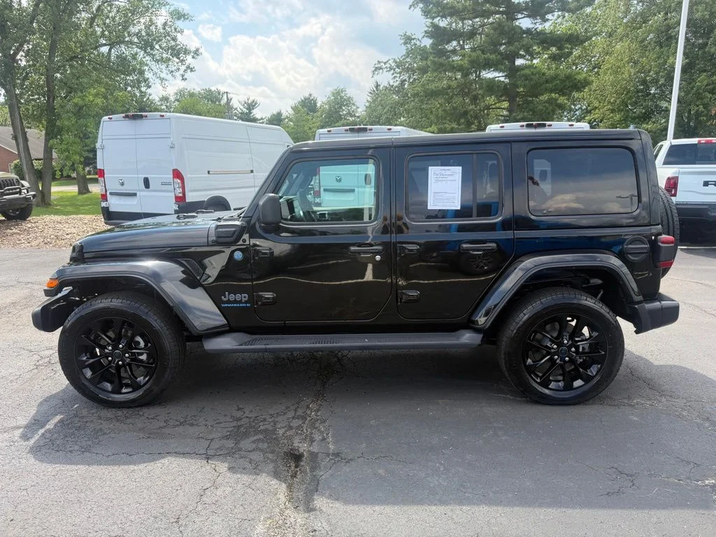 Used 2025 Black Jeep Sahara 4xe image 7
