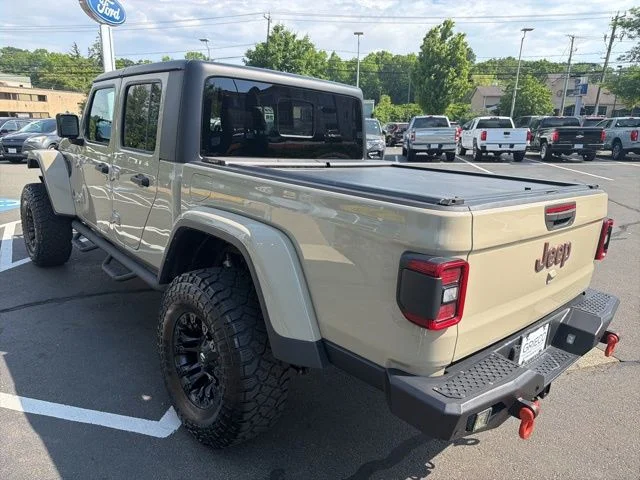 Used 2022 Limited Edition Gobi Clearcoat Jeep Mojave image 5