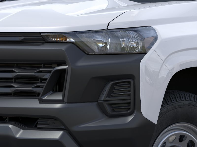 New 2026 Summit White Chevrolet WT image 10
