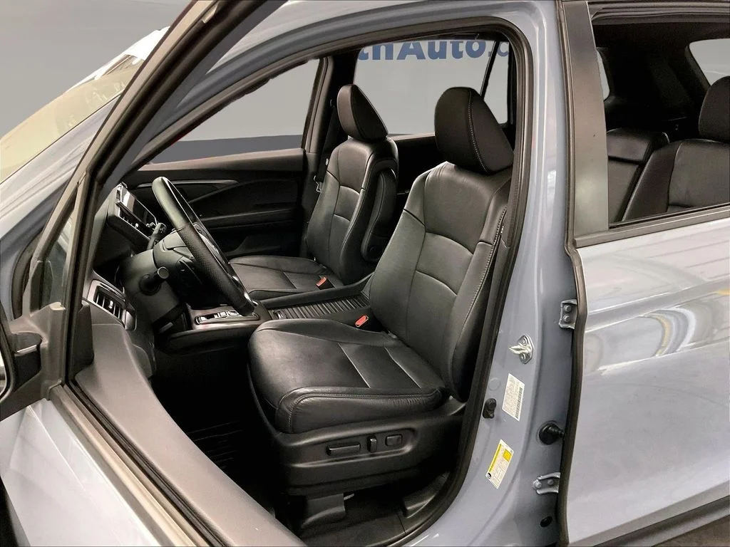 Used 2023 Gray Honda EX-L image 29