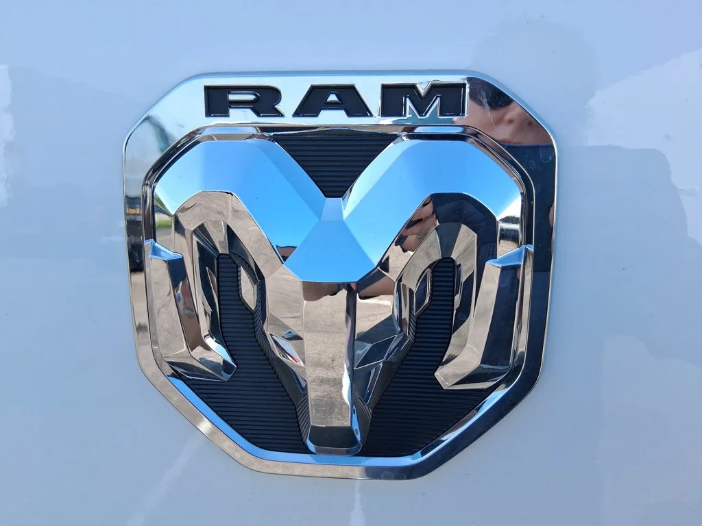 New 2026 Bright White Clear-Coat Exterior Paint RAM High Roof image 28