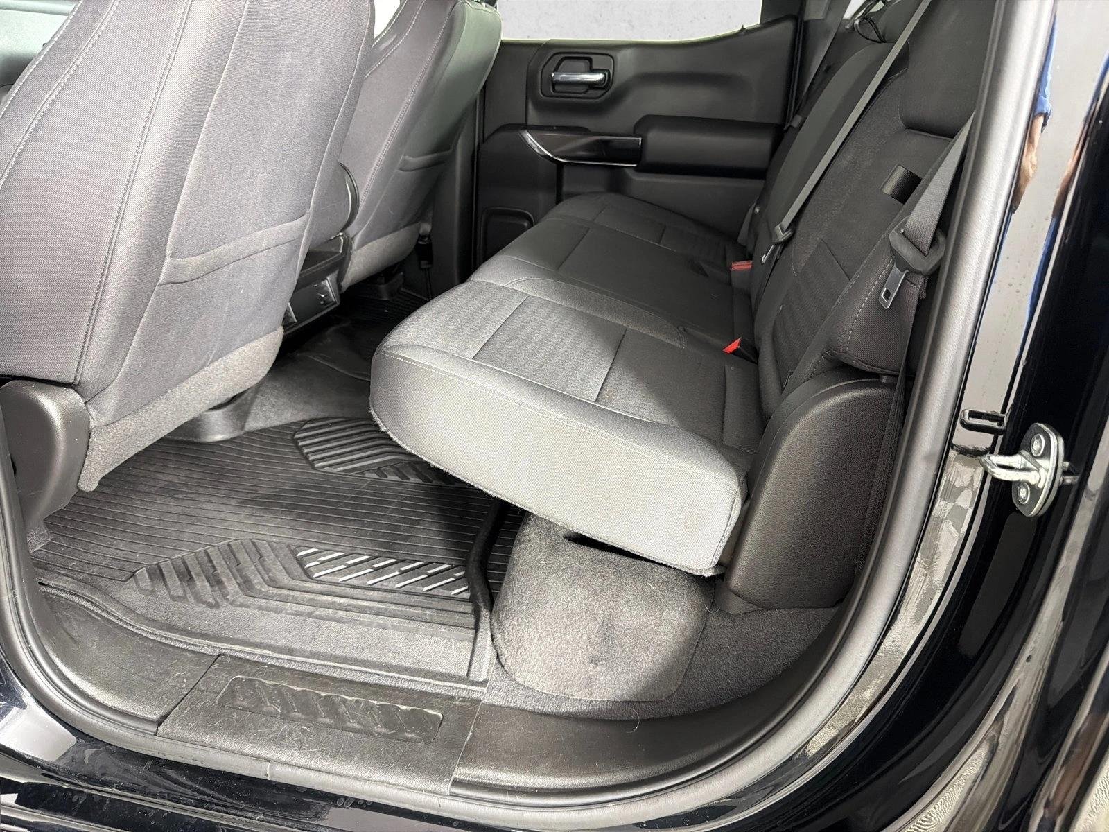 Used 2023 Black CHEVROLET  image 20
