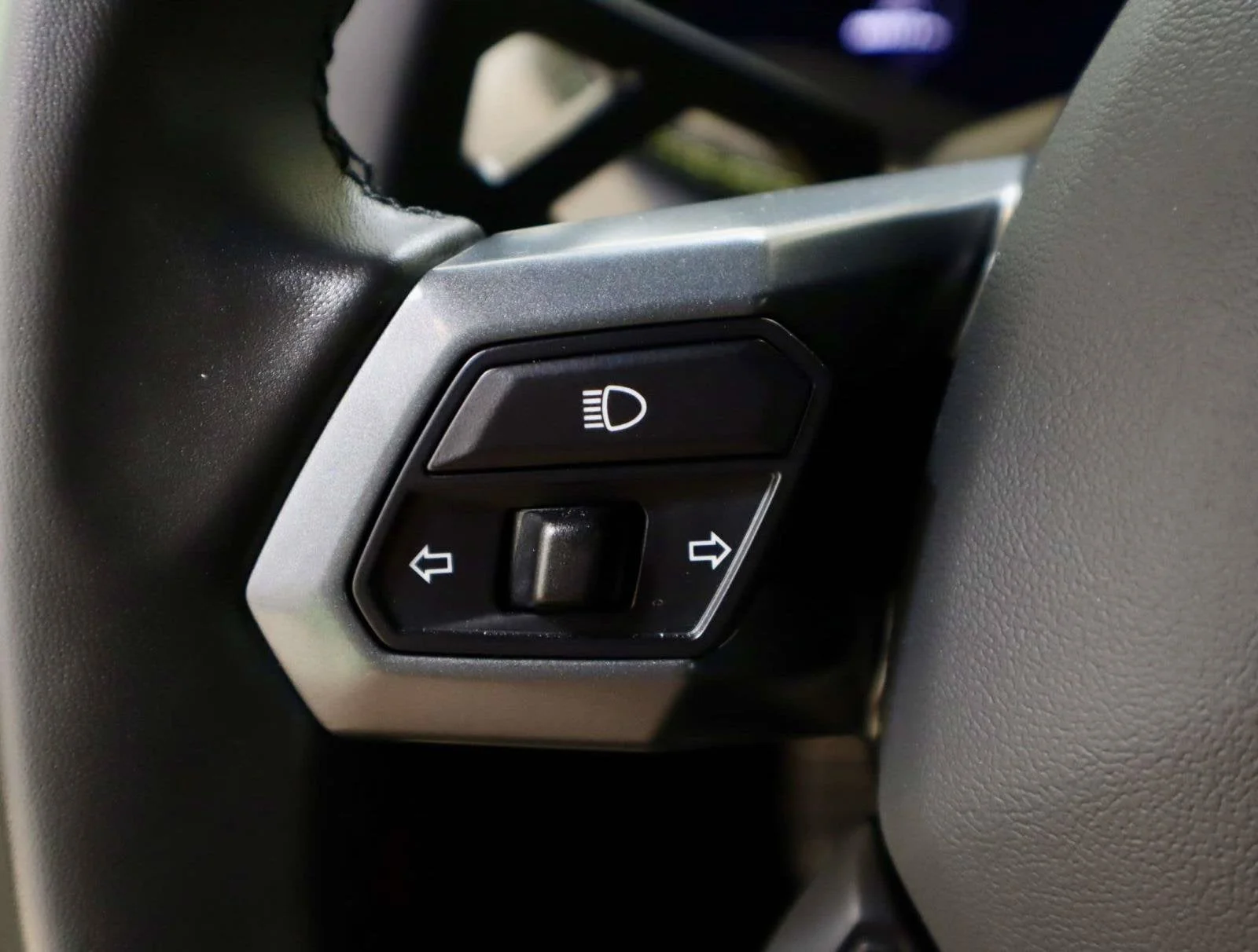 Used 2018 Verde Mantis Pearl Effect Lamborghini  image 23