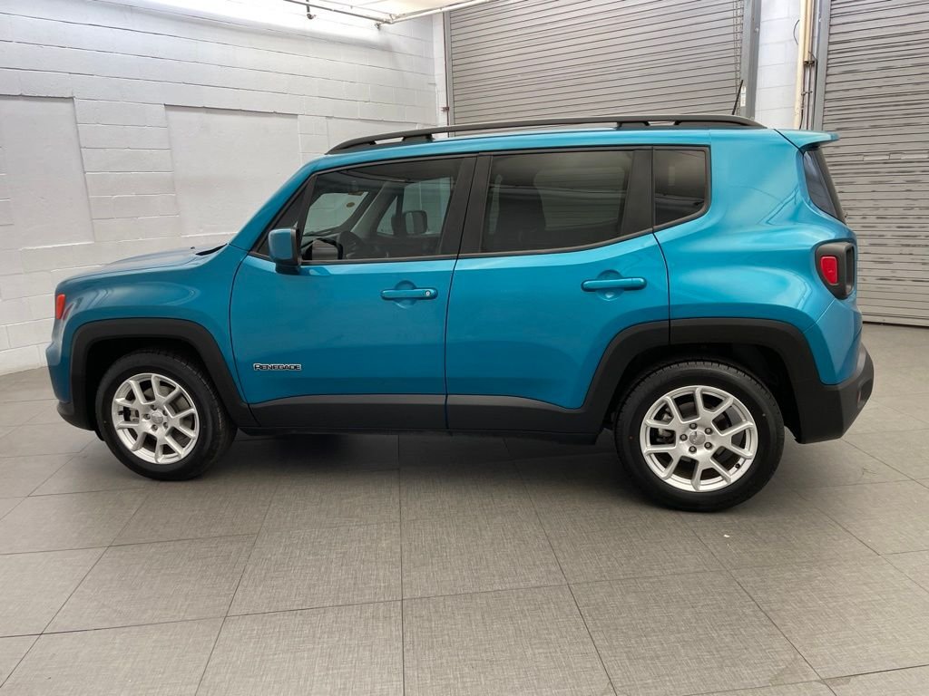 Certified Used 2021 Bikini Metallic Clearcoat Jeep Latitude image 8