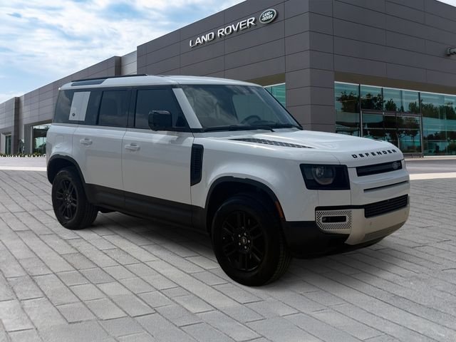 Used 2023 White Land Rover S image 7